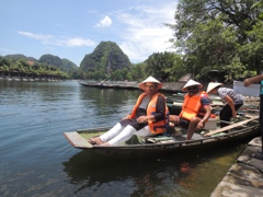 Boat trip in Trang An grottoes