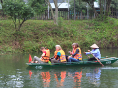 Boat trip in Trang An